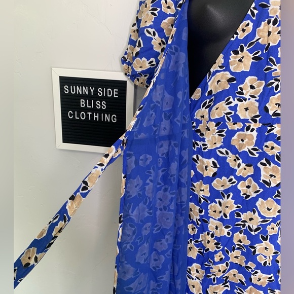 Ann Taylor Women’s Floral V Neck Maxi Wrap Dress Size 0 - Picture 9 of 14